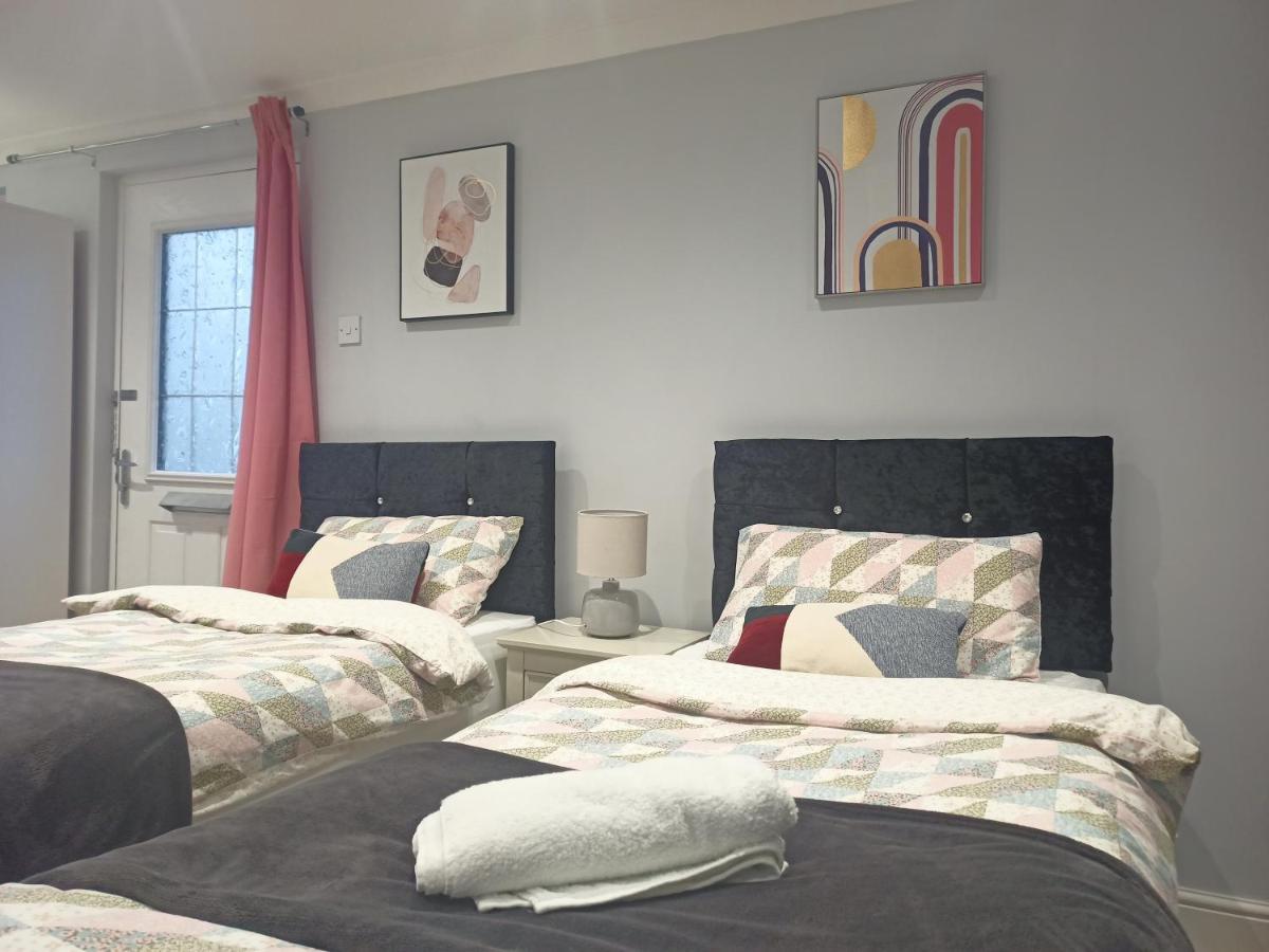 Homey Studio In Newport Perfect For Couples & Travelers Eksteriør bilde