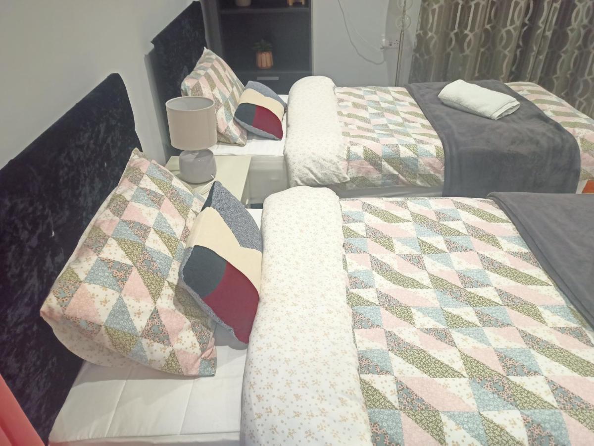 Homey Studio In Newport Perfect For Couples & Travelers Eksteriør bilde